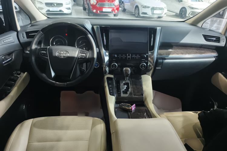 Used Toyota Vellfire 2023 Crown Dual-Engine 2.5L HV Prestige Edition
