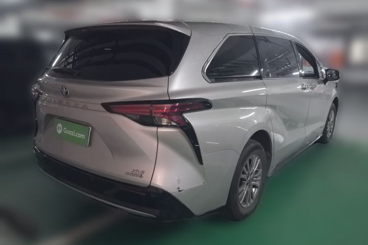 Used Toyota Sienna 2021 2.5L Hybrid Luxury Edition
