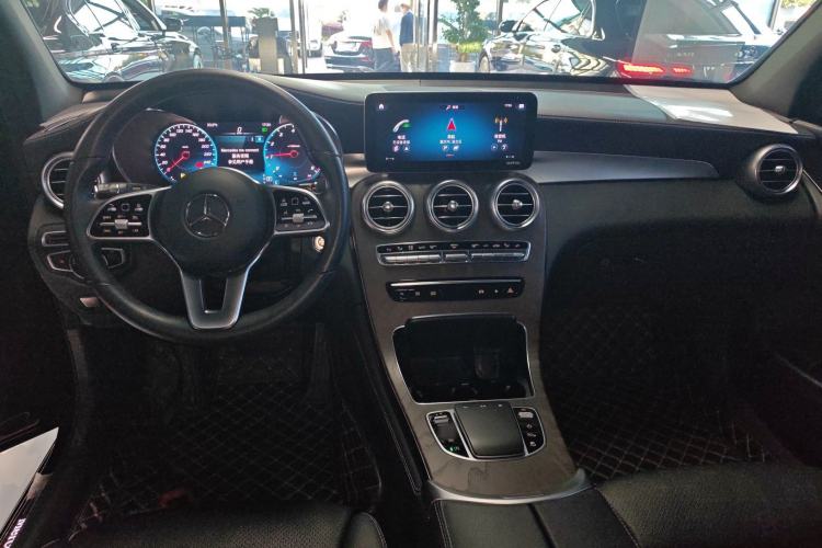 Used Mercedes-Benz GLC 2020 Facelifted GLC 260 L 4MATIC Dynamic Edition
