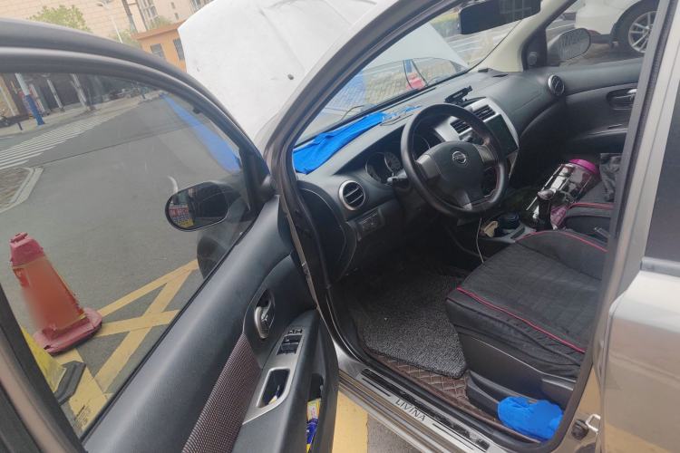 Used Nissan Livina 2010 JINRUI Edition 1.6L Manual Smart Model Driver Seat