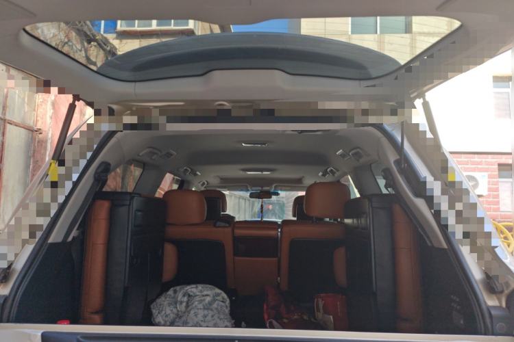 Used Lexus LX 2012 570
