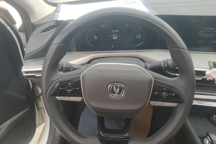 Used CHANGAN Eado 2023 Changan Edition PLUS Blue Whale NE 1.4T GDI DCT Prestige Version Steering Wheel