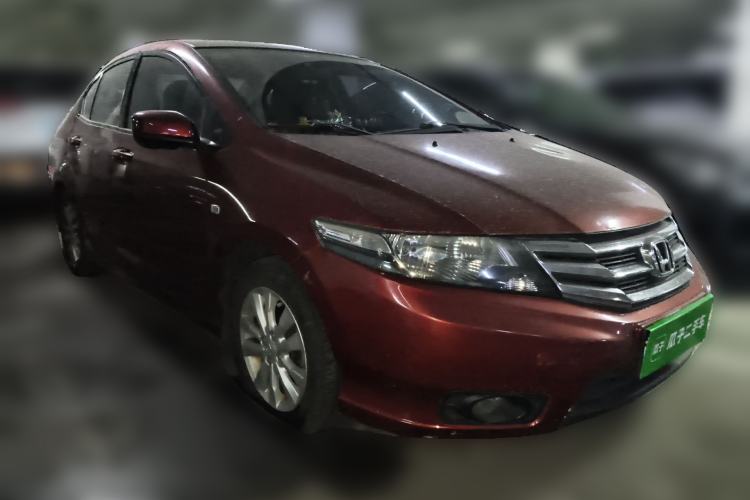 Used Honda City Classic 2012 1.5L manual Elite Edition Front Right 45 Deg
