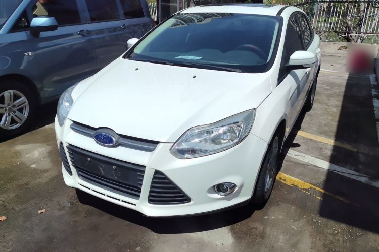 Used Ford Focus 2012 Sedan 1.6L Automatic Fashion Edition