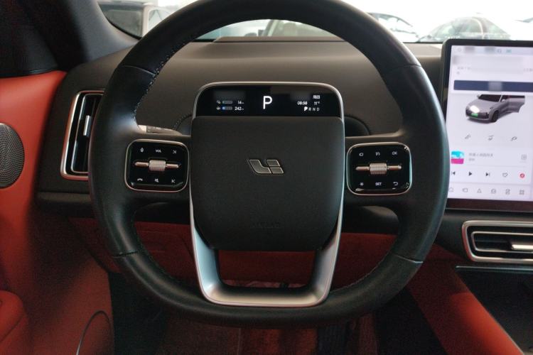 Used Li Auto L8 2023 Pro Model
