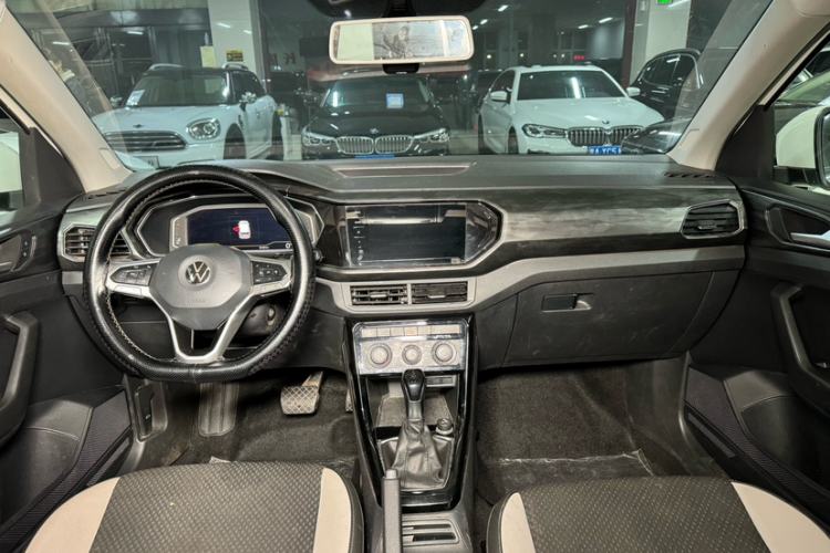 Used Volkswagen Tacqua 2020 1.5L Automatic Yue