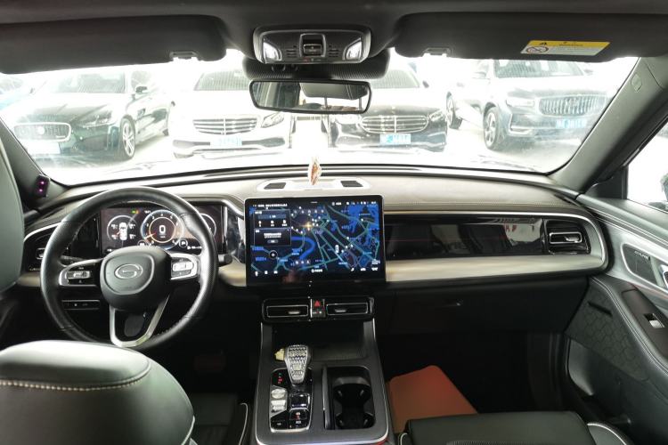 Used GAC Trumpchi GS8 2024 Linghang Series 2.0 TGDI Two-Wheel Drive Luxury Smart Connectivity Version
