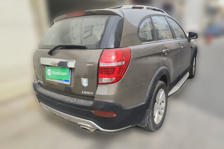 Used Chevrolet Captiva 2015 2.4L 4x4 Flagship Edition 7-Seater Rear Right 45 Deg