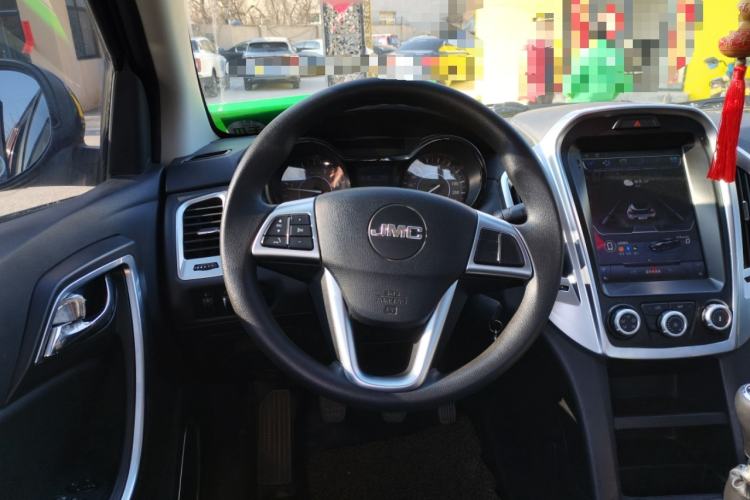 Used JMC Yuhu 3 2018 2.5T Diesel Two-Wheel Drive Advanced Version with Long Wheelbase
