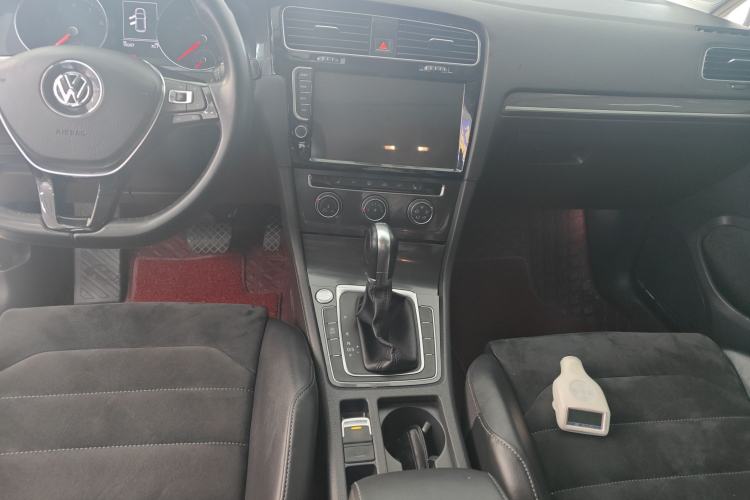 Used Volkswagen Golf 2018 230TSI Automatic Luxury Version