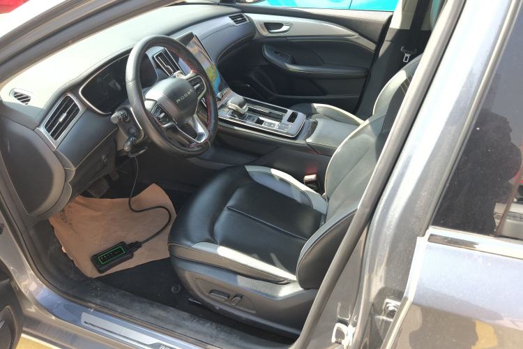 Used Roewe i6 MAX 2020 300TGI Automatic Cool & Stylish Skyroof Edition
