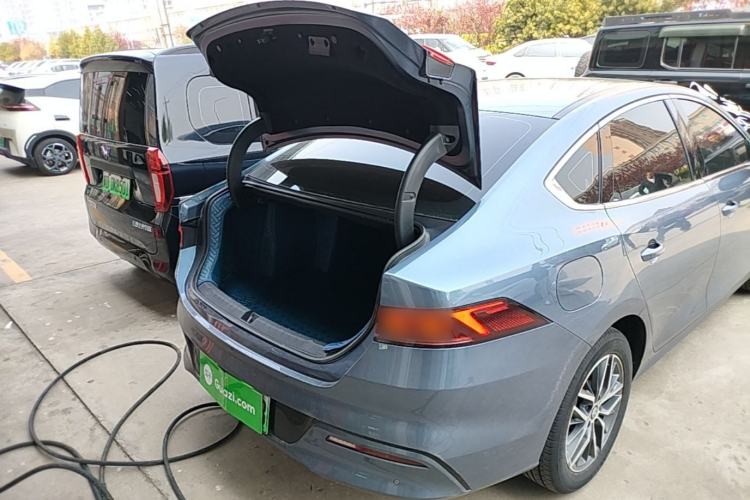 Used BYD Qin PLUS 2024 Honor Edition EV 420KM Leading Model Trunk
