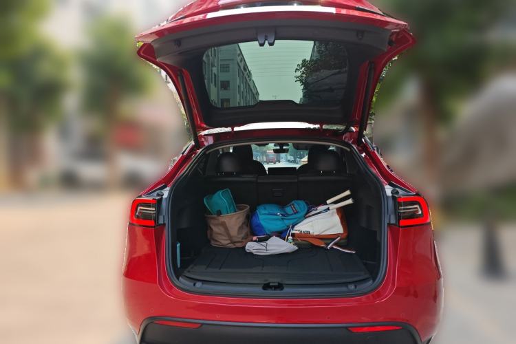 Used Tesla Model Y 2022 Rear-Wheel-Drive Version
