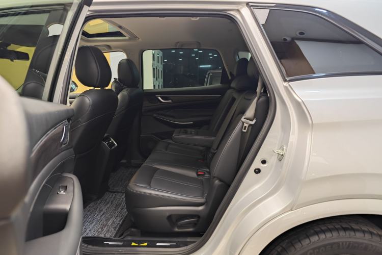 Used Landian E5 2023 1.5L DE-i 100KM Comfort Edition 7-Seater