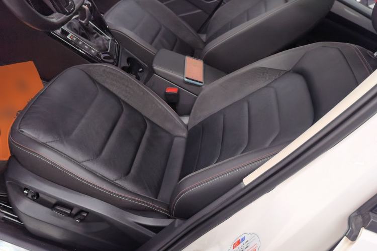 Used Volkswagen Tayron 2020 330TSI Two-Wheel Drive Luxury Smart Connectivity Version Left Front Seat