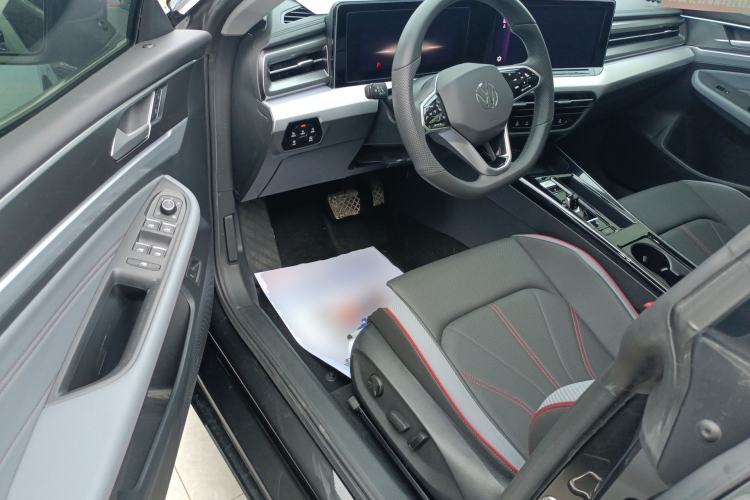 Used Volkswagen Lamando 2023 Lavida L 280TSI DSG Cool & Spicy Edition Driver Seat