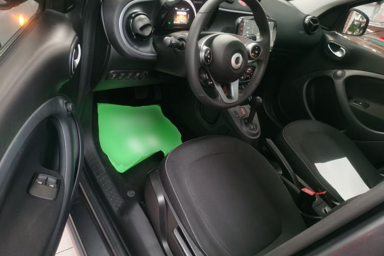 Used smart forfour 2016 1.0L 52 kW Passion Edition