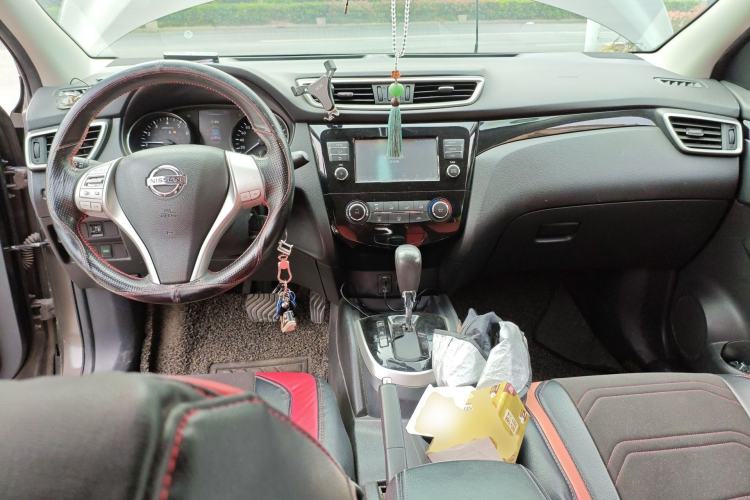 Used Nissan Qashqai 2017 2.0L CVT Elite Edition China V Standard Center Console