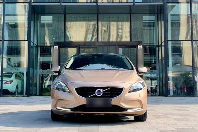 Used Volvo V40 2014 2.0T Zhiya Edition Exterior 5