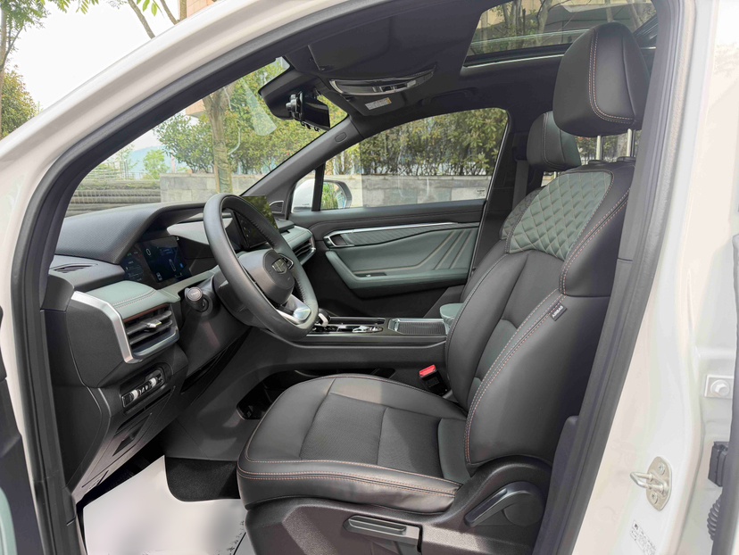 Geely Auto Haoyue L 2023 2.0T DCT Luxury Version — снимка 9