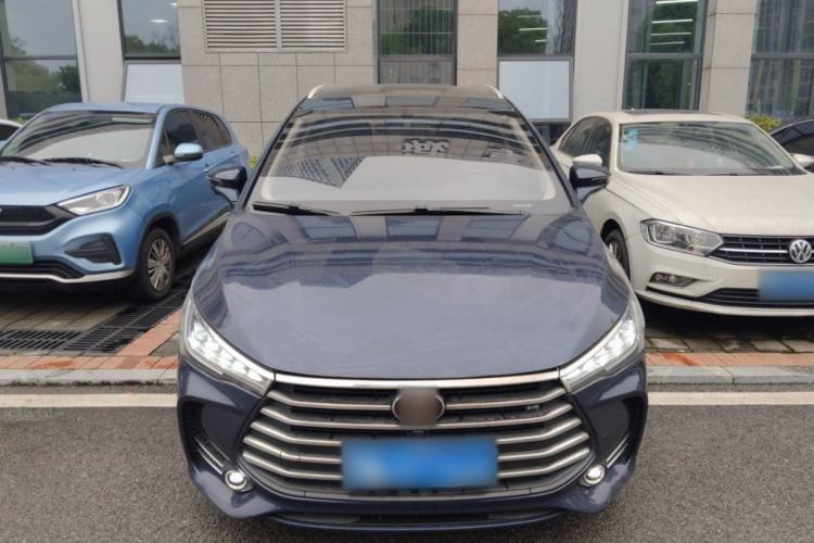 Used BYD Song MAX 2017 1.5T Automatic Smart Connect Elite 7-Seater Front