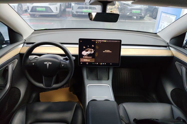 Used Tesla Model Y 2021 Standard Range Rear-Wheel Drive Version
