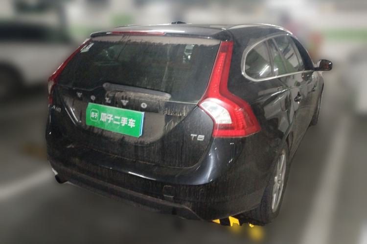Used Volvo V60 2013 T5 Comfort Edition Rear Right 45 Deg