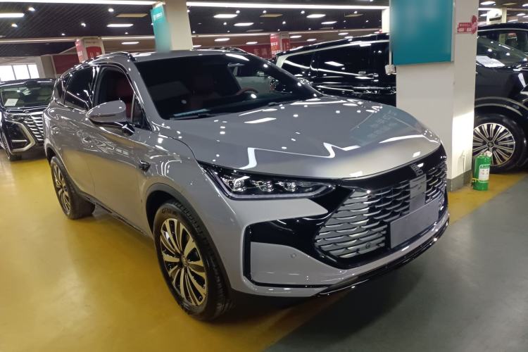 Used BYD Tang New Energy 2025 Model Smart Drive Version DM-i 175KM Prestige Version Front Right 45 Deg