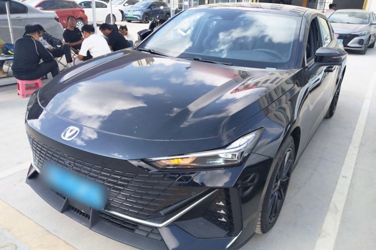 Used Changan UNI-V 2025 1.5T 500Bar High-Energy Version