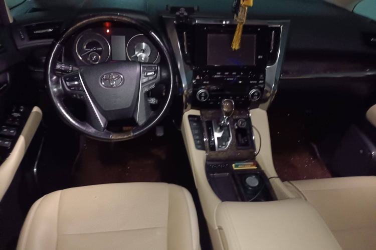 Used Toyota Alphard 2019 Dual-Engine 2.5L Prestige Edition

