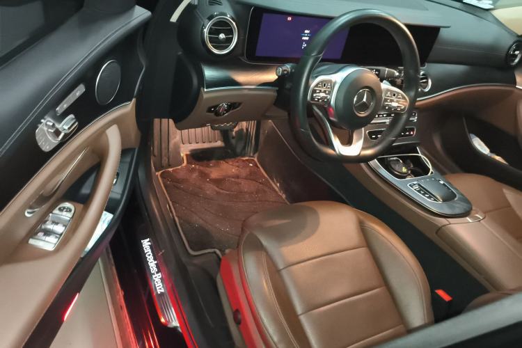 Used Mercedes-Benz E-Class 2019 E 300 L Sport Luxury Edition Driver Seat