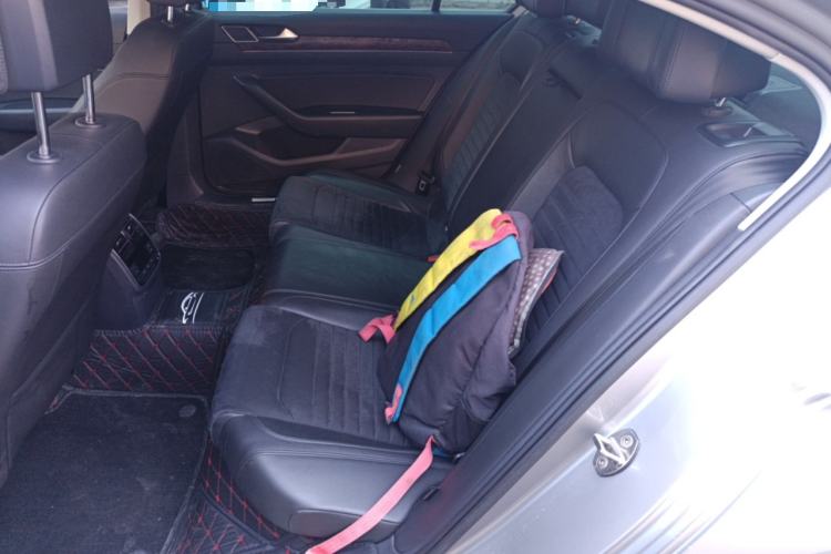 Used Volkswagen Magotan 2017 330TSI DSG Luxury Model Left Rear Seat