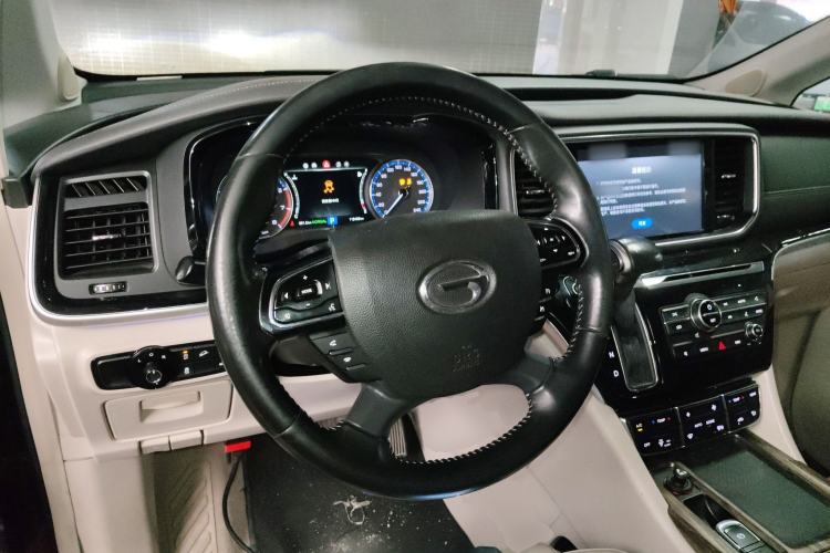 Used GAC Trumpchi M8 2018 320T Luxury Edition Steering Wheel