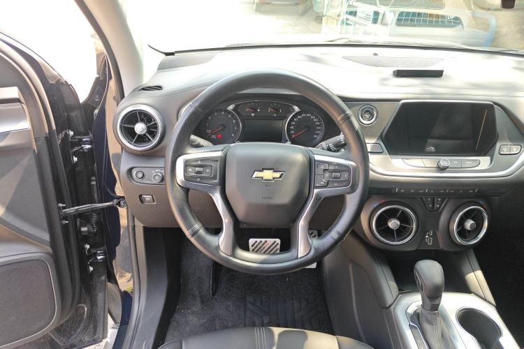 Used Chevrolet Blazer 2020 650T 7-Seater Luxury Edition Steering Wheel