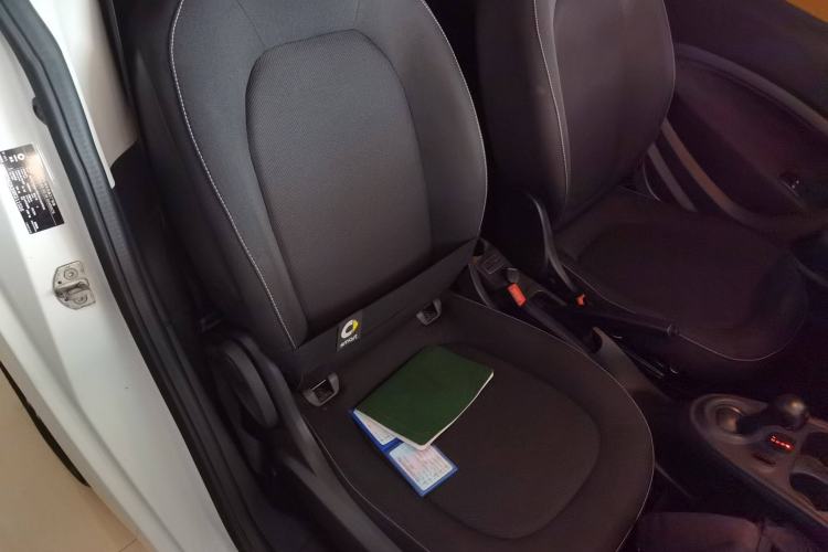 Used smart fortwo 2017 1.0L 52kW New Sound Special Edition China V Emission Standard
