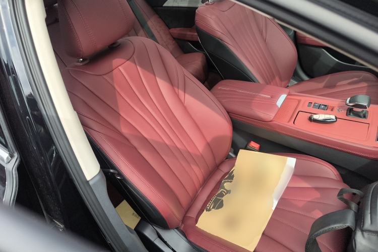 Used Hongqi H5 2025 1.5T DCT Qiyun 500 000th Unit Commemorative Edition Right Front Seat