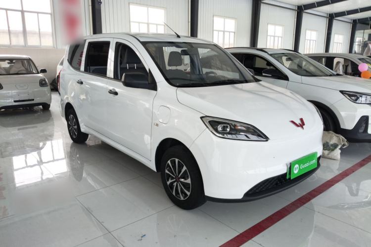 Used Wuling Hongguang New Energy 2024 All-Electric Model 300KM Standard Version
