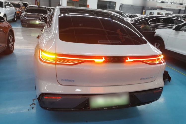 Used Geely Galaxy 8 2025 130km EM-i Flagship Edition