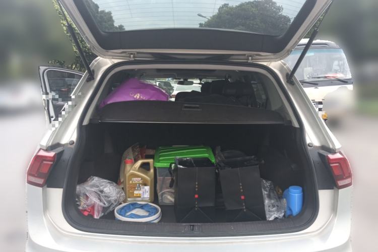 Used Volkswagen Tiguan L 2017 330TSI Automatic Two-Wheel Drive Luxury Edition