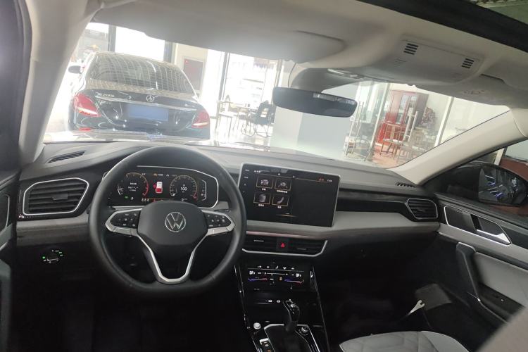 Used Volkswagen Tayron 2023 280TSI Two-Wheel-Drive Luxury Plus Advanced Version Center Console