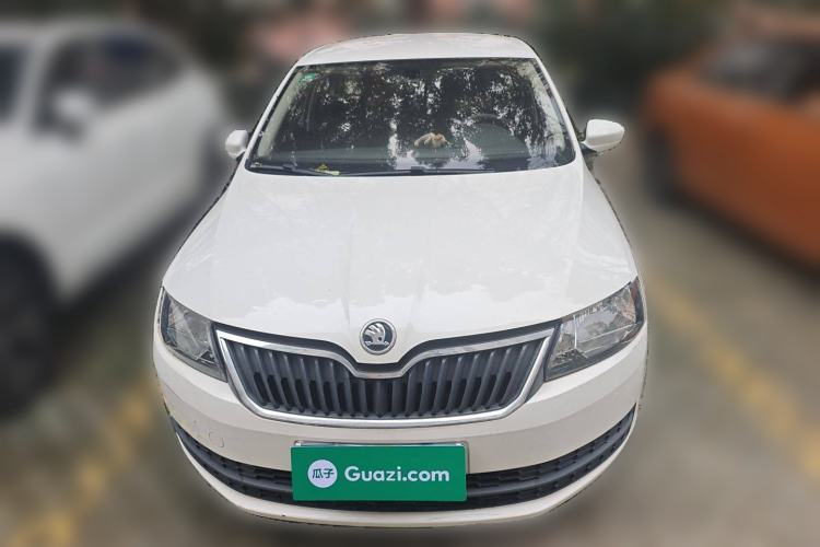 Used Skoda Rapid Spaceback 2016 Revised Version 1.6L Automatic Front-Drive Edition Front