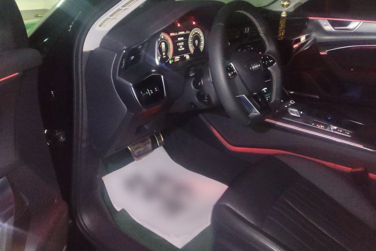 Used Audi A6 2022 allroad quattro Explorer 55 TFSI Prestige Off-Road Model
