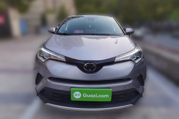 Used Toyota IZOA 2021 2.0L Yixing Version Front