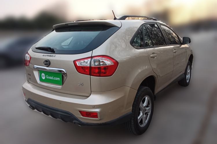 Used BYD S6 2014 2.4L Automatic Prestige 5-Seater