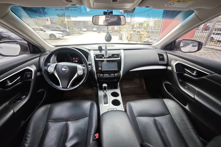 Used Nissan Teana 2016 Revised Version 2.0L XL Comfort Edition Interior 1