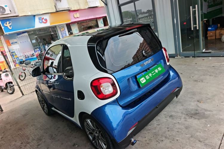 Used smart fortwo 2015 1.0L 52 kW Hardtop Passion Edition