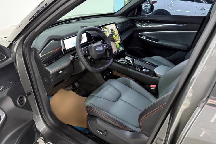 Used Geely Auto Emgrand X7 Sport 2024 1.5TD Smart Connect+ Interior 6