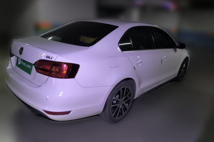 Used Volkswagen Sagitar 2013 2.0 TSI GLI
