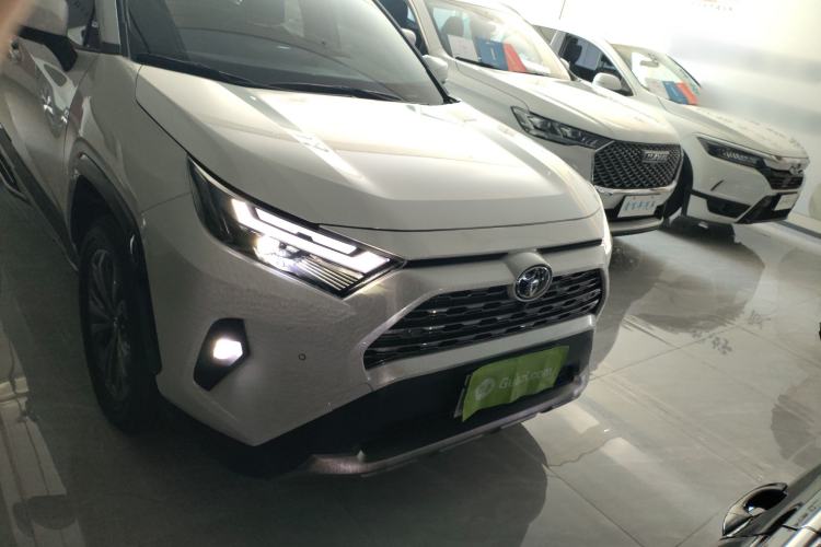 Used Toyota RAV4 2024 2.0L CVT Two-Wheel Drive Fashion Plus Edition Front