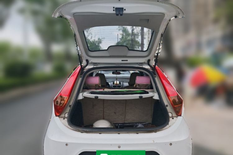 Used MG 3 2016 1.3L AMT Comfort Edition Trunk